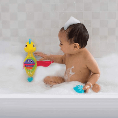 Flowing Bath Tap And Cups Playgro