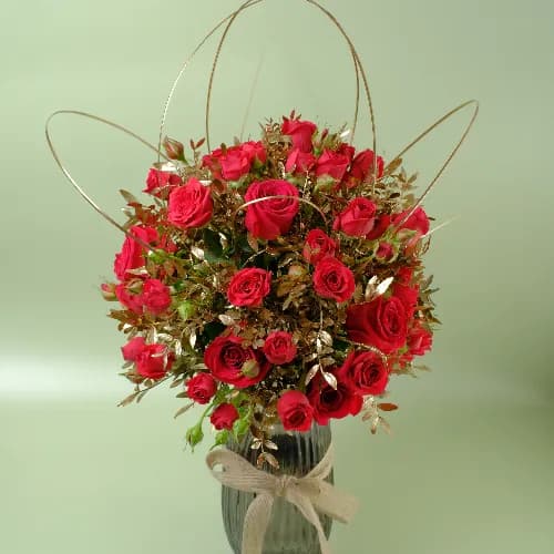 Red Baby Roses Vase Wd113