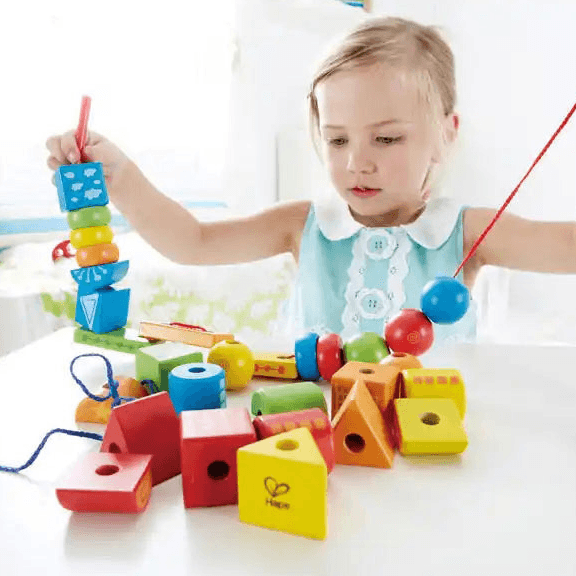 Hape - String-Along Shapes