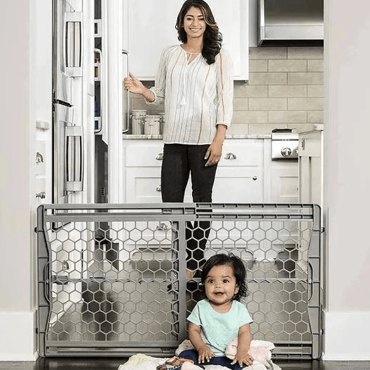 Regalo - Plastic Expandable Safety Gate - 106 X 60 Cm (Grey)