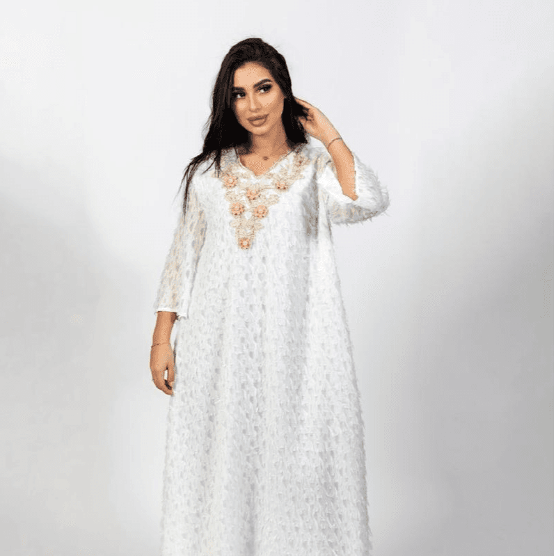 ELEGANT WHITE DRESS WITH PEARL AND FLOWERS ON NECKLINE SIZE: S
