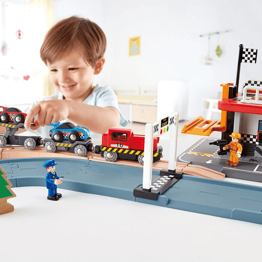 Hape - Race Car Transporter