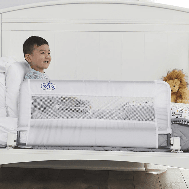 Regalo - Swing Down Crib Rail (83 X 40 Cm)