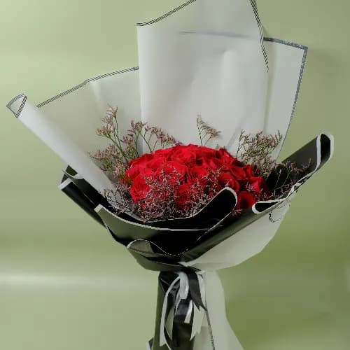 Crimson Celebration Bouquet 2650