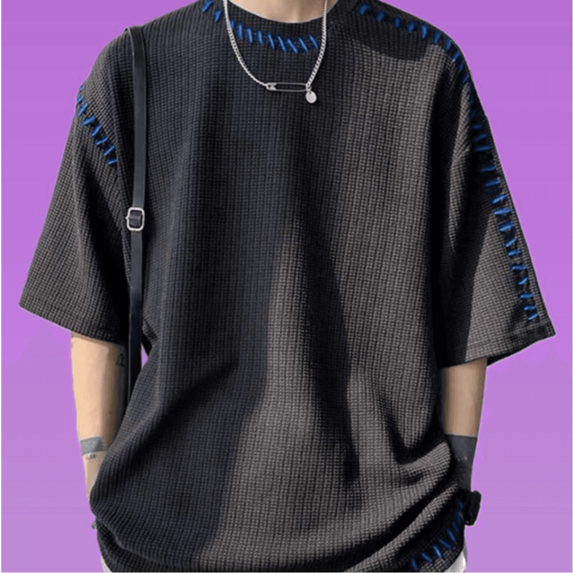 BLACK TSHIRT WITH BLUE STICHES DESIGN SIZE: XXL