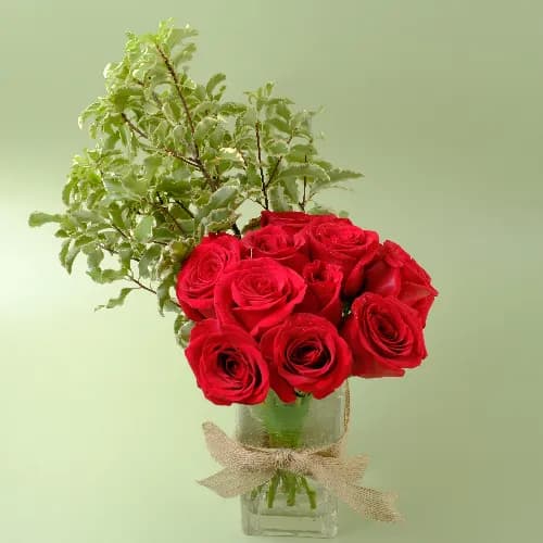 Crimson Elegance Rose Vase 2673