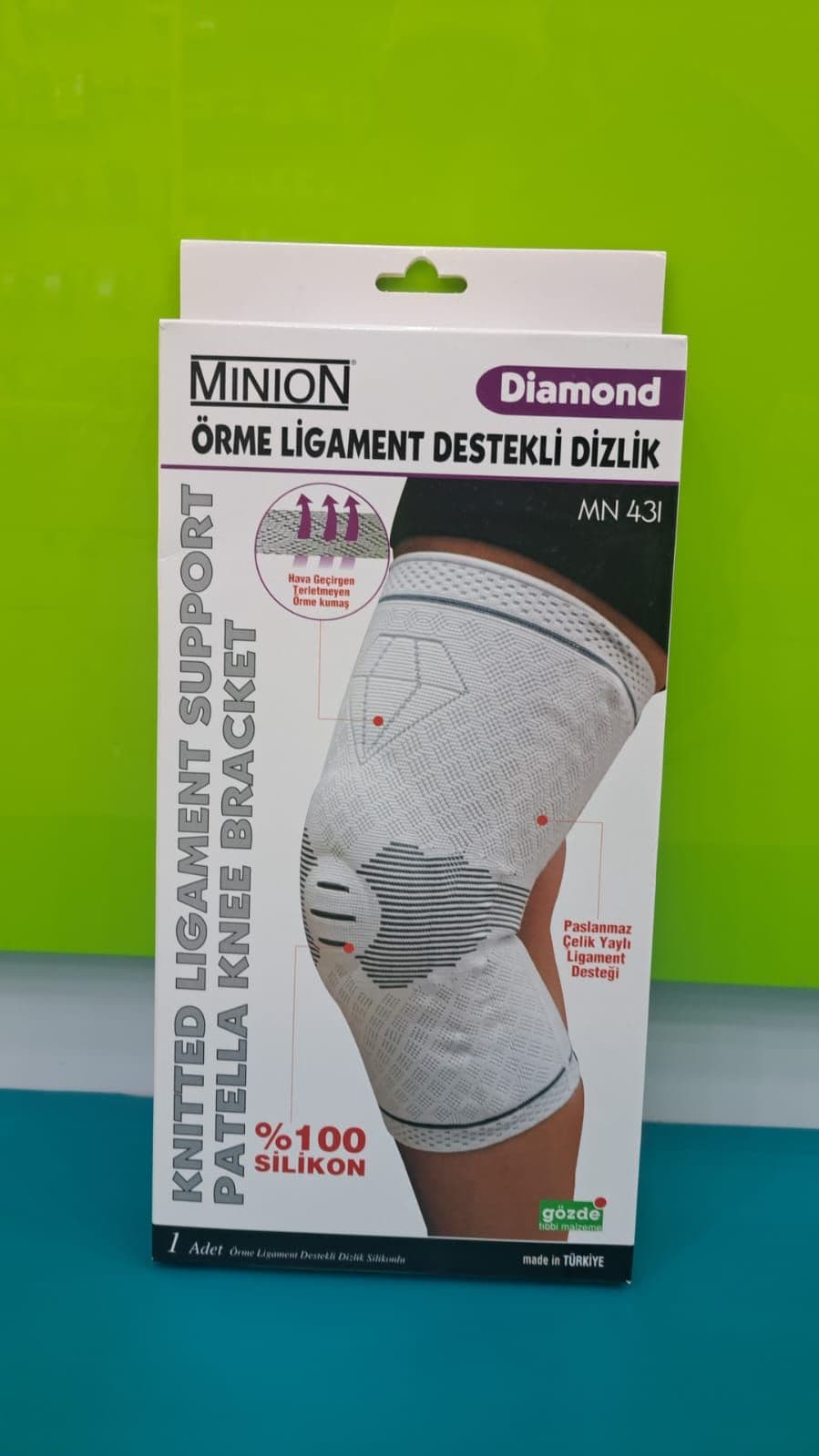 Minion Knee Support With Silicon(L)