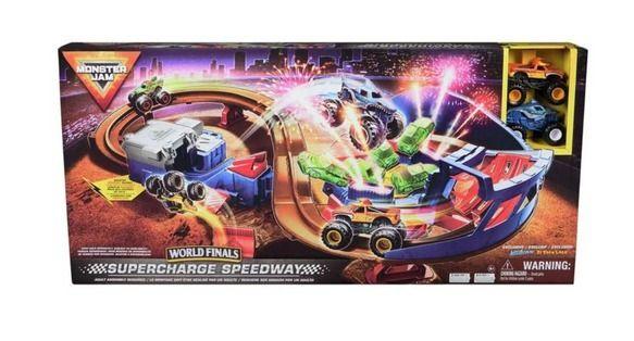 Spin Master Monster Jam 1:64 Super Charger Playset