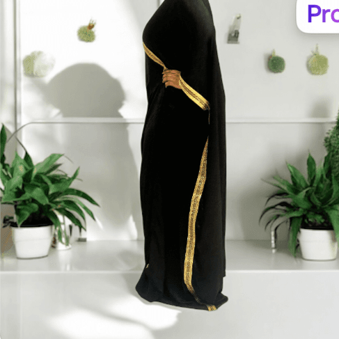 Elegant Black And White Abaya