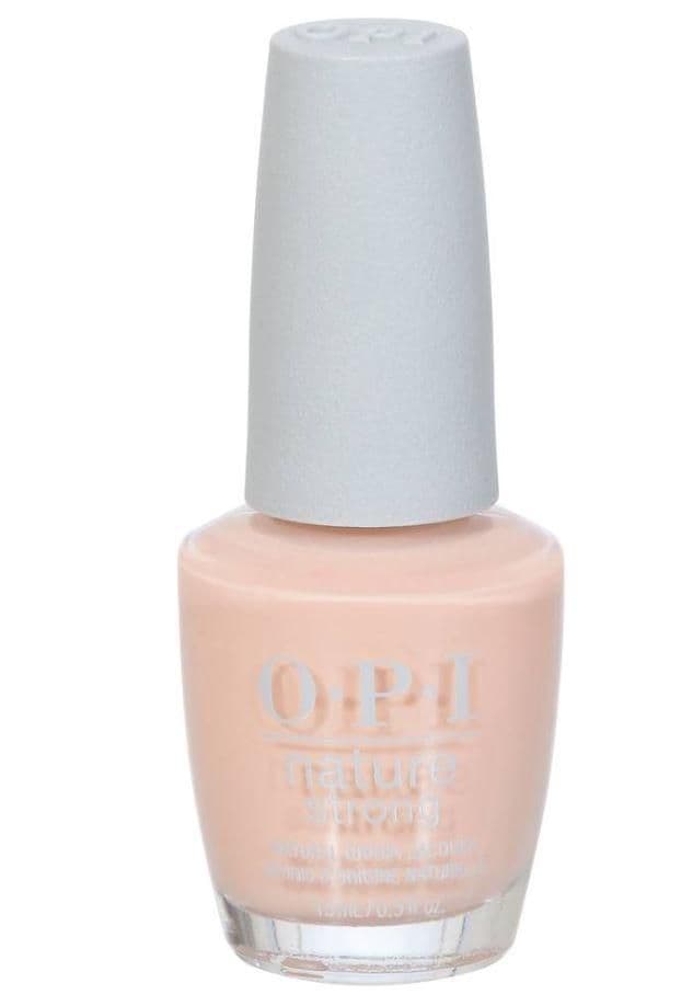 O.p.i Nature Strong Nail Lacquer A Clay In The Life 15ml