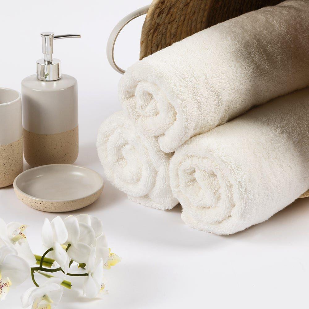 Cozmo Bath Towel, Ivory & Blush - 500 Gsm, 140X70 Cm