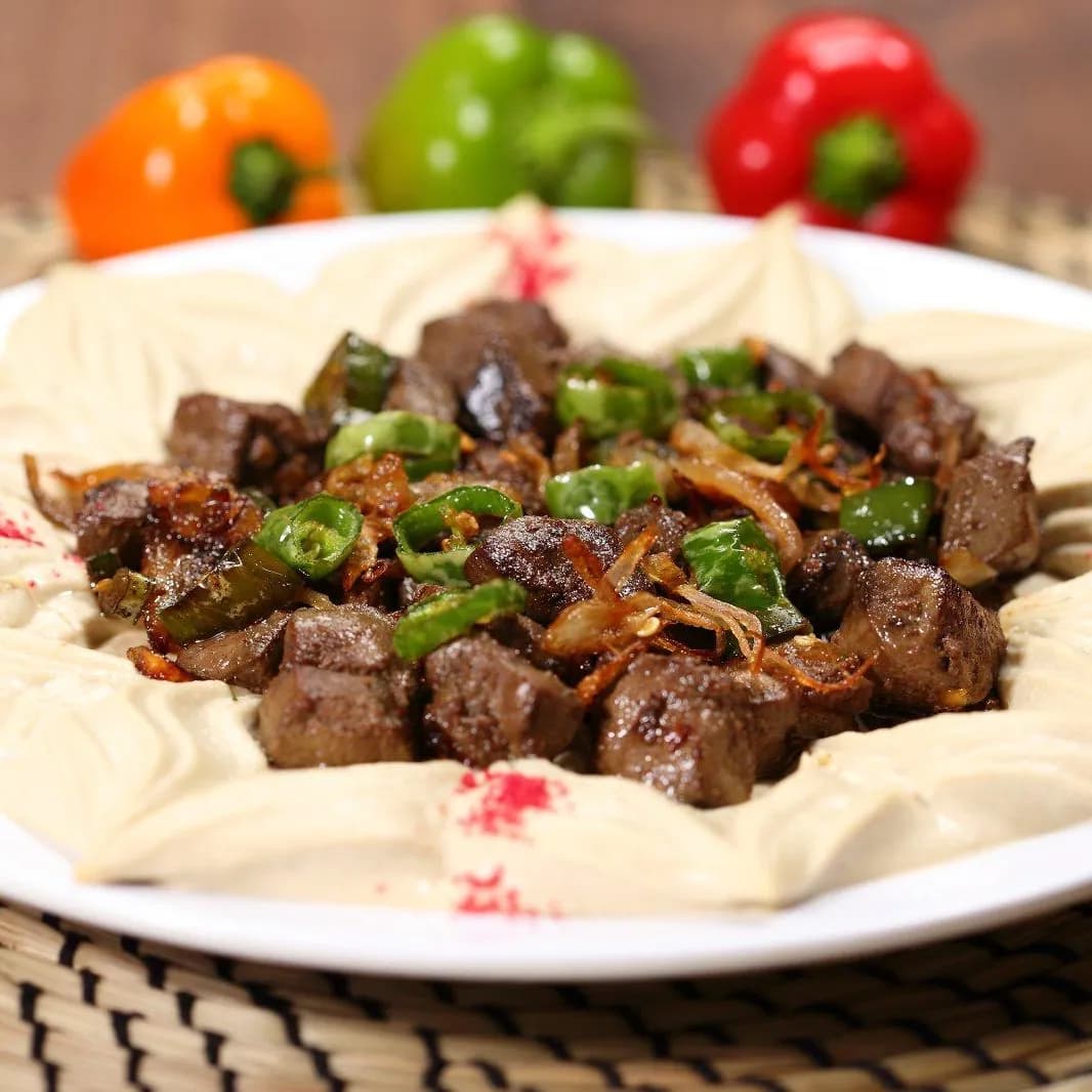 Hummus Plate With Liver