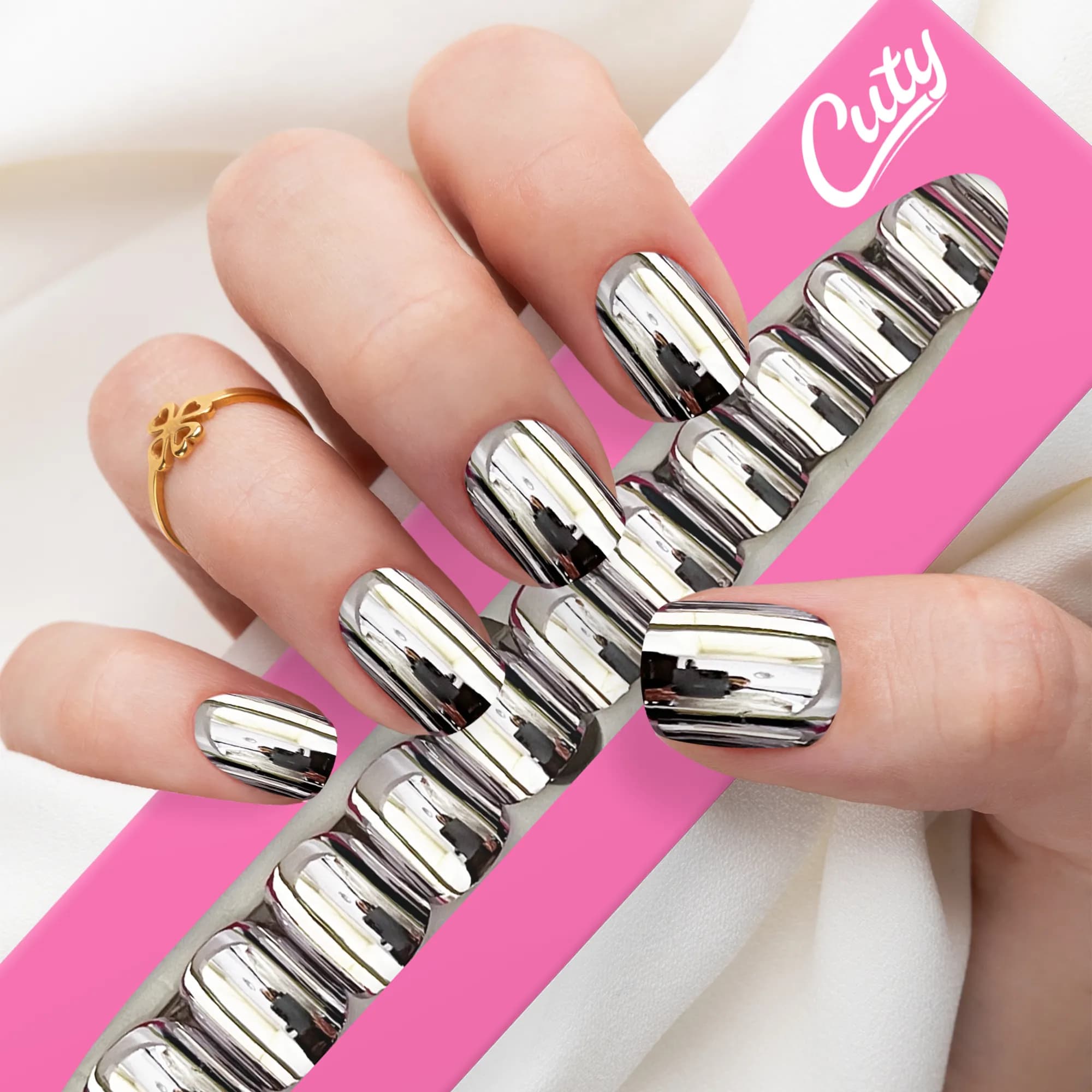 Cuty 24 Nails: Perfect Fit For Any Occasion - Silver Mirror