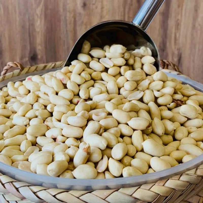 Raw Peanuts