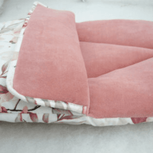 Elmalella Lily Newborn Cocoon Hat Rouge