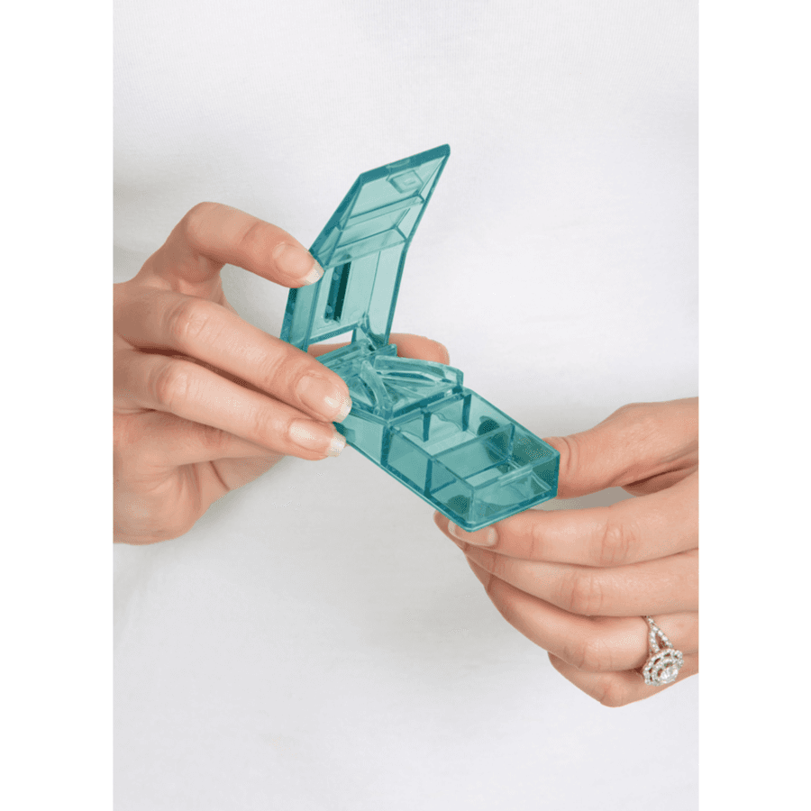 OMMED PILL CUTTER