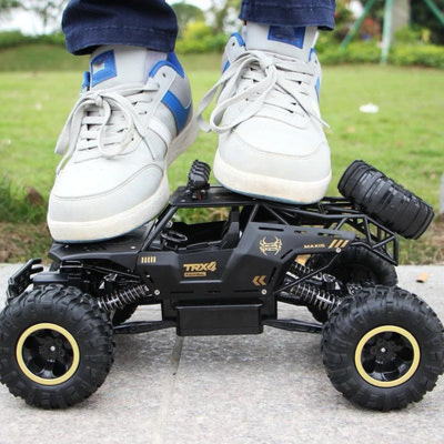 4wd Climbing Car Double Motors Drive Carro Remote Control Model Off-road Vehicle