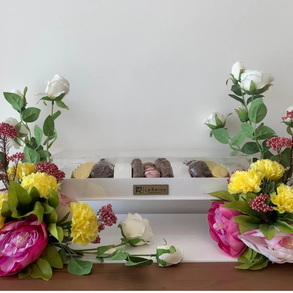 Chocolate Tray With Artificial Flower 2