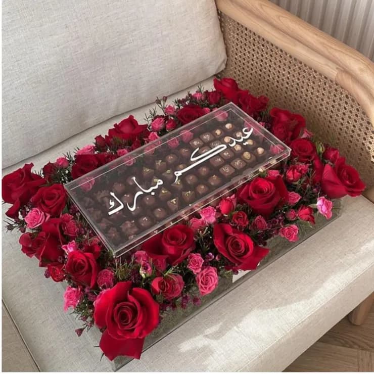 Flower Tray With Chocolate