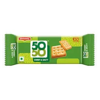 Britannia Fifty Fifty Biscuits, 71g