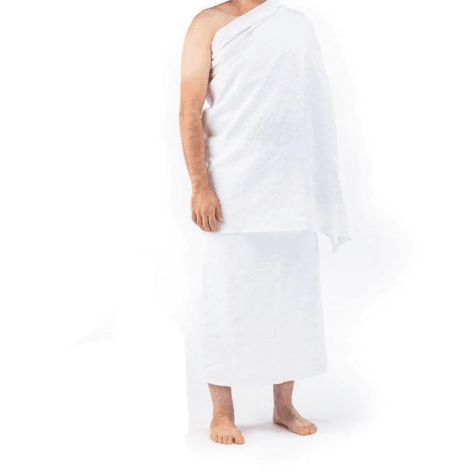 Ihram clothing set with pins and face towel