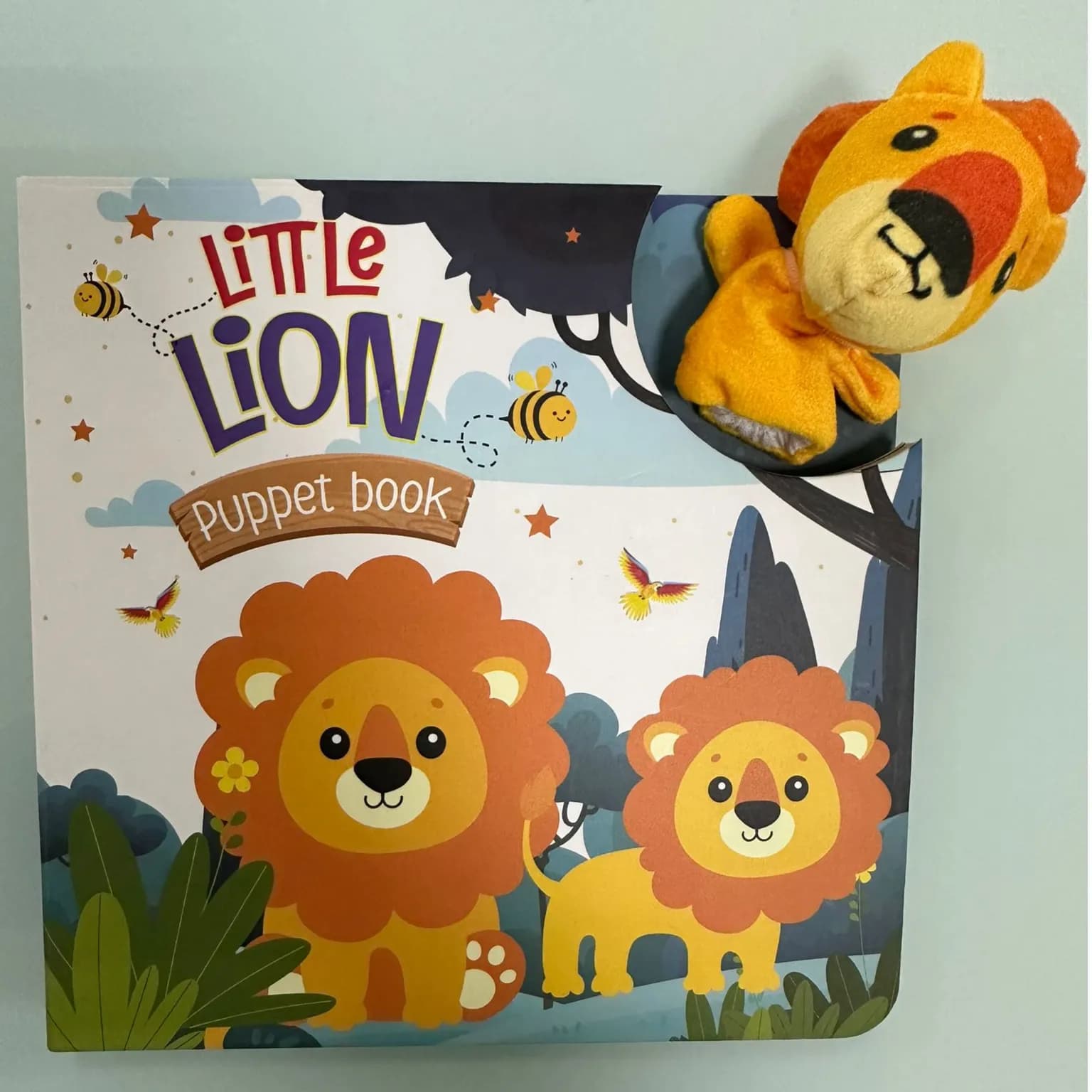 LITTLE LION - PUPPET BOOK