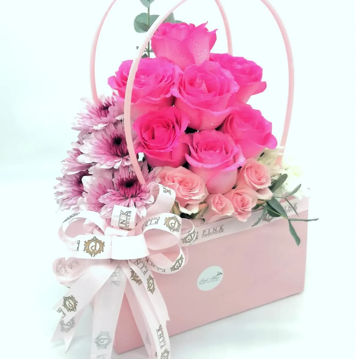 Pink Flower Bag With Mix Natural Roses Pink Color Chrysantimum Flowers