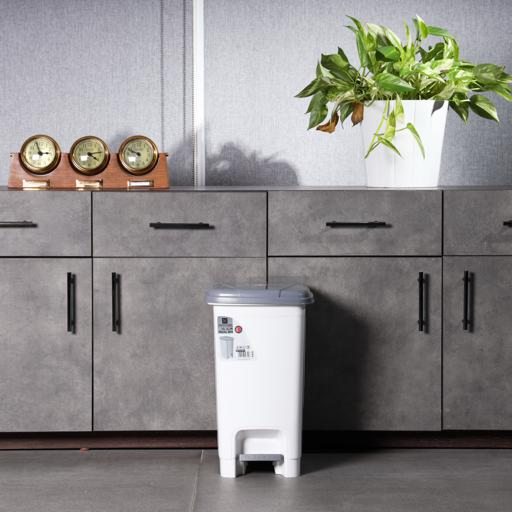 Pedal Dustbin 15 Ltr