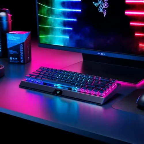 Razer BlackWidow V3 Mini HyperSpeed 65% Wireless Mechanical Gaming Keyboard: HyperSpeed Wireless Technology -GREEN Mechanical Switches- Linear & Silent - Phantom Pudding Keycaps - 200Hrs Battery Life