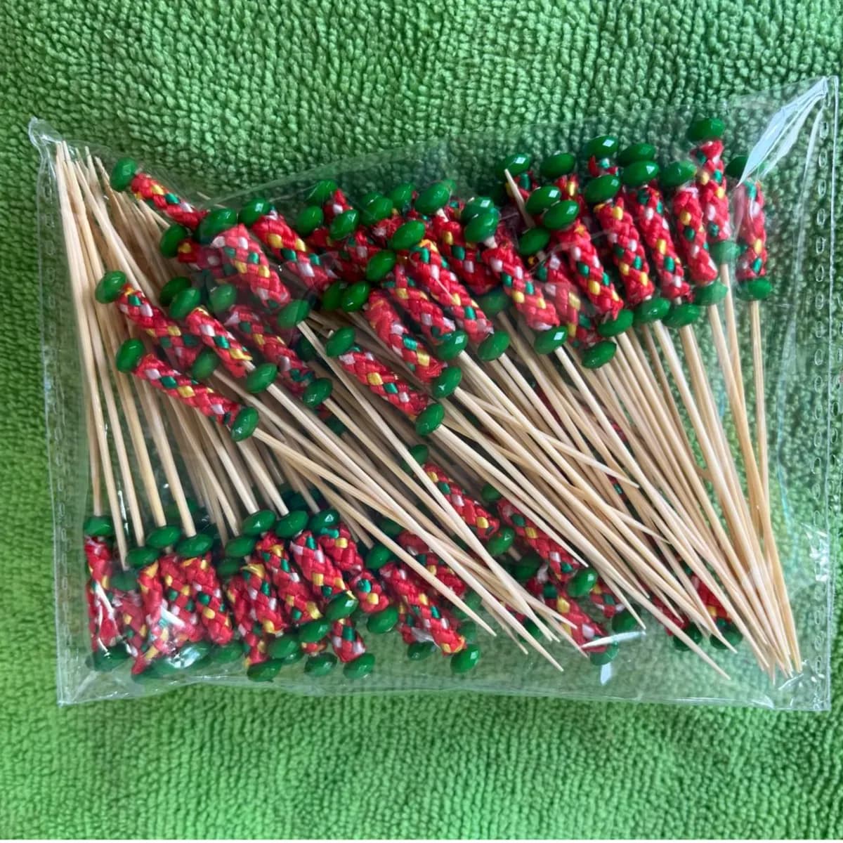 Bamboo Skewer Pick Green &red Braid - 9cm