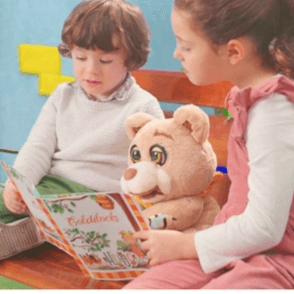 ديميان-هوغو أفخم التفاعلية مع ثلاث حكايات في النسخة الإنجليزية (36 سم)