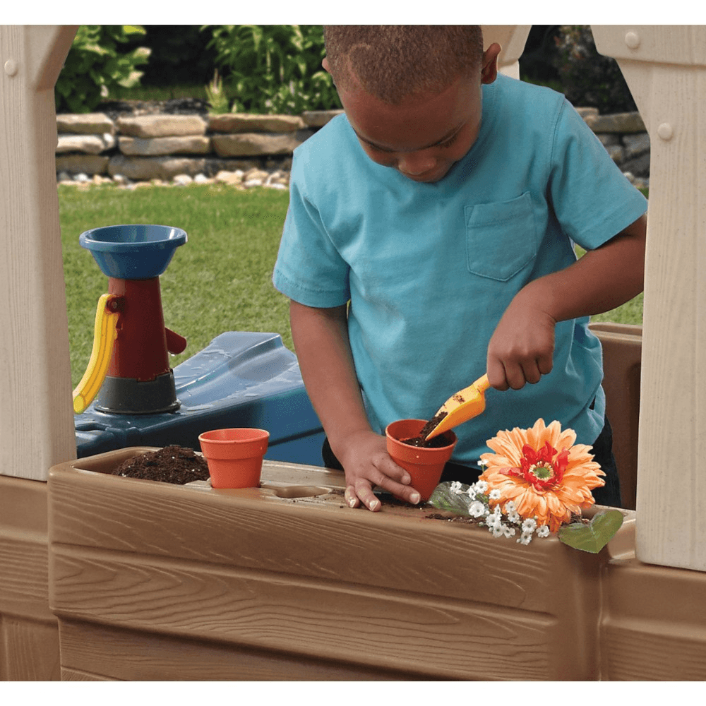 STEP 2 GREAT OUTDOORS PLAYHOUSE - KRAFT CARTOON