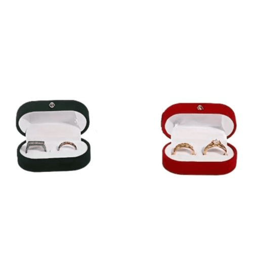 Luxurious Velvet Jewelry Box with Golden Clasp (Black)