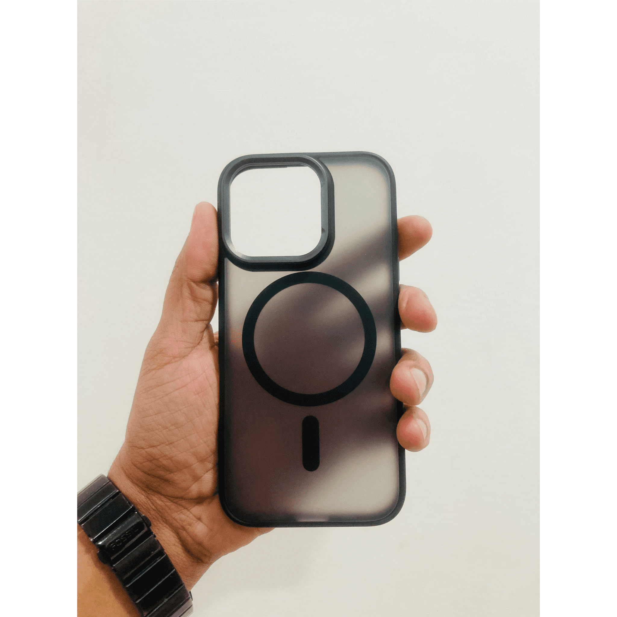 IPHONE 16PRO SKIN- MATTE MAGSAFE WITH CAMERA HOLDER 