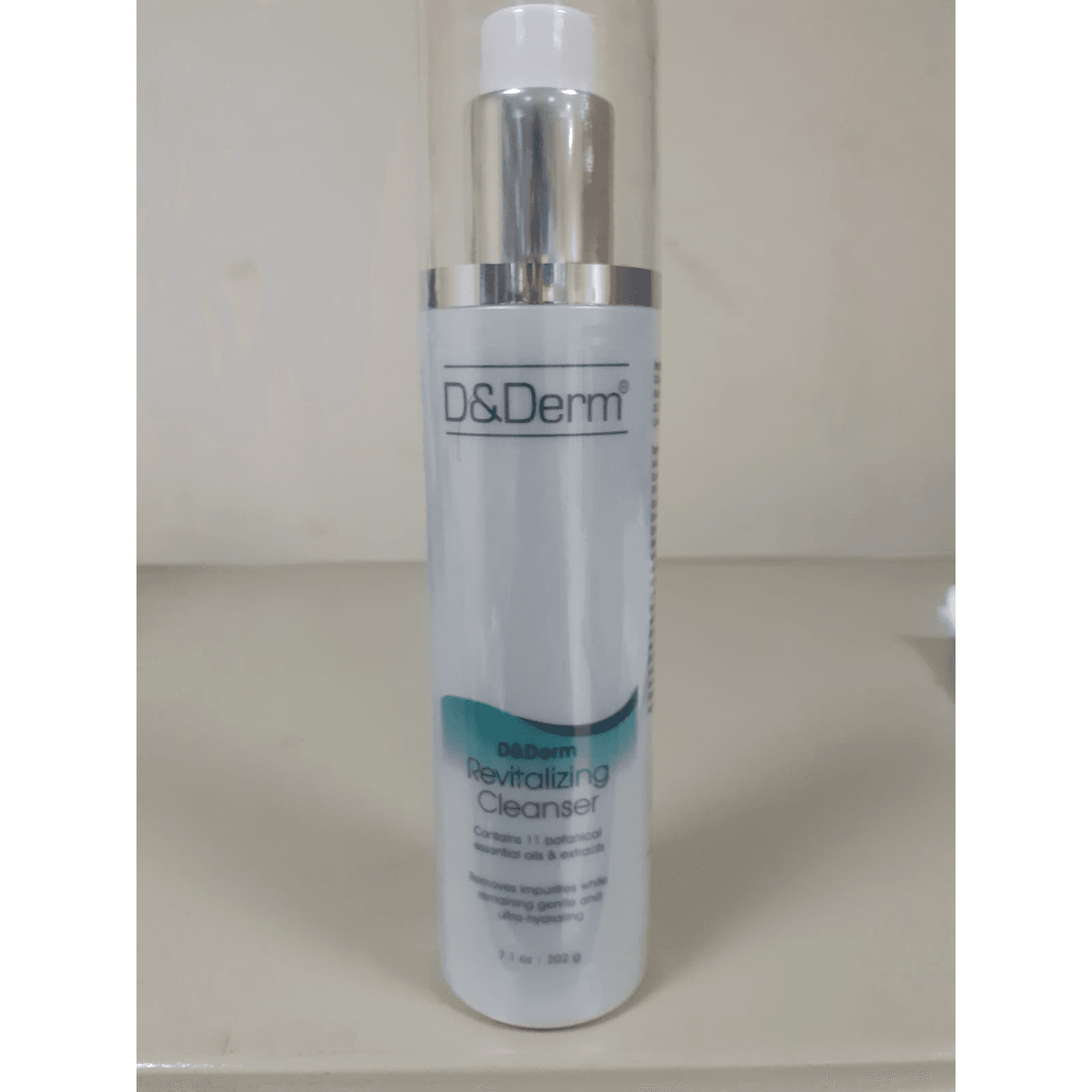 D & DERM REVITALIZING CLEANSER 202GM(DD12)