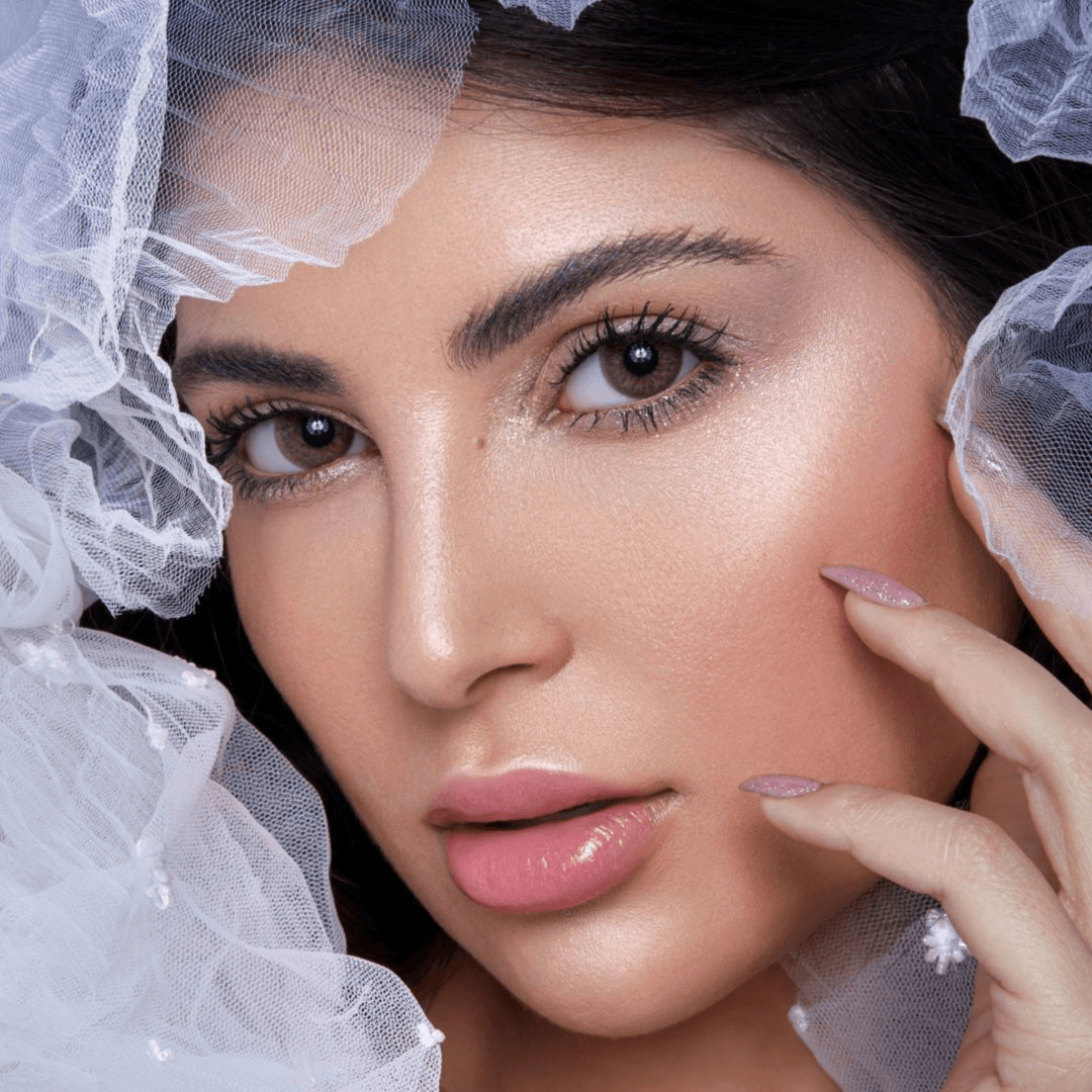 مون- عدسات بيلا الشهرية 