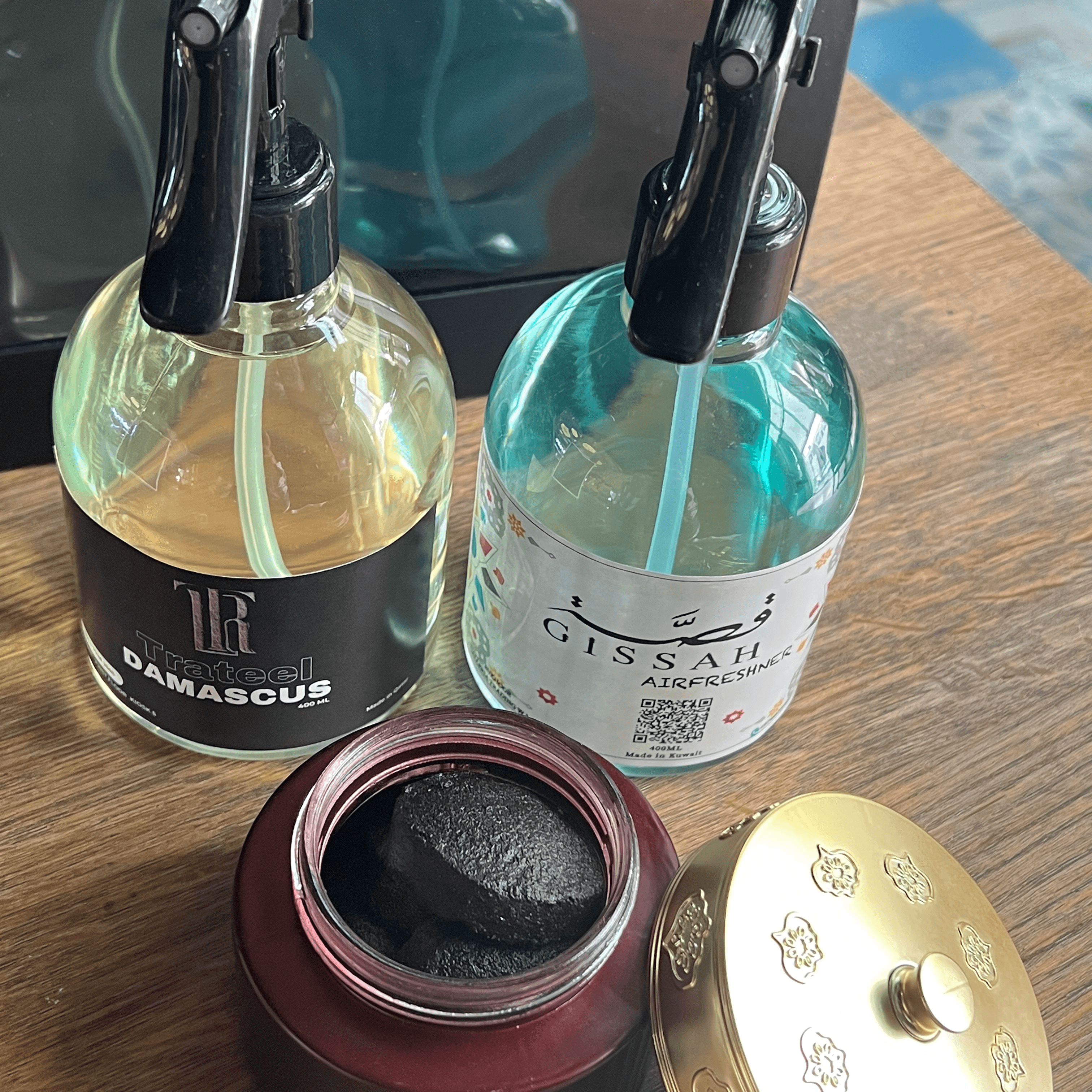 2 of 400ml Abaya and room fragrance + Bakhoor ( gift set )