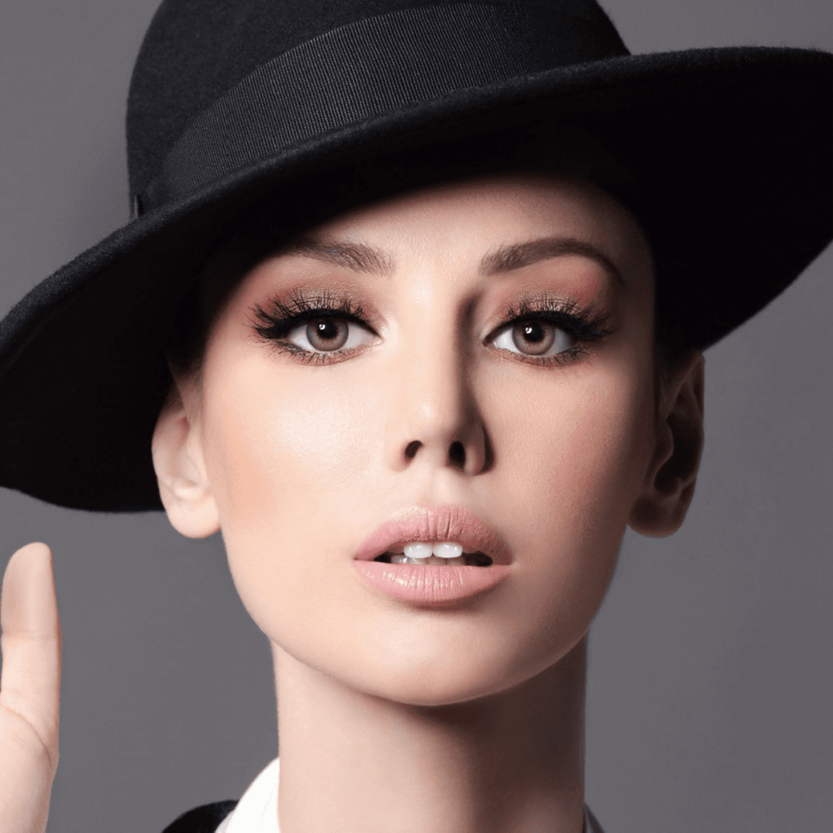Diva Lenses- Moon - Grey