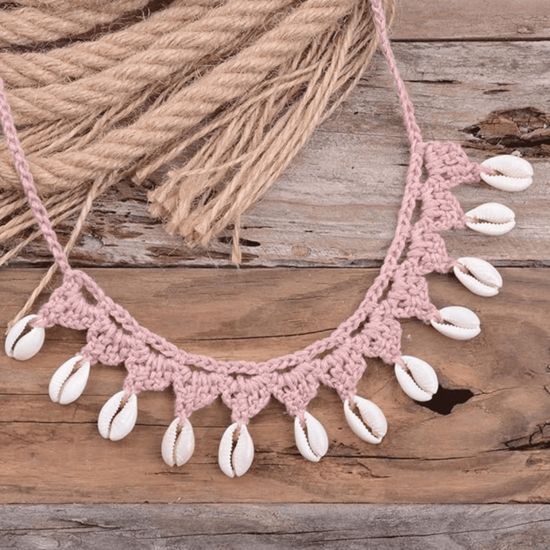 Seashell Choker Necklace (Light Pink)