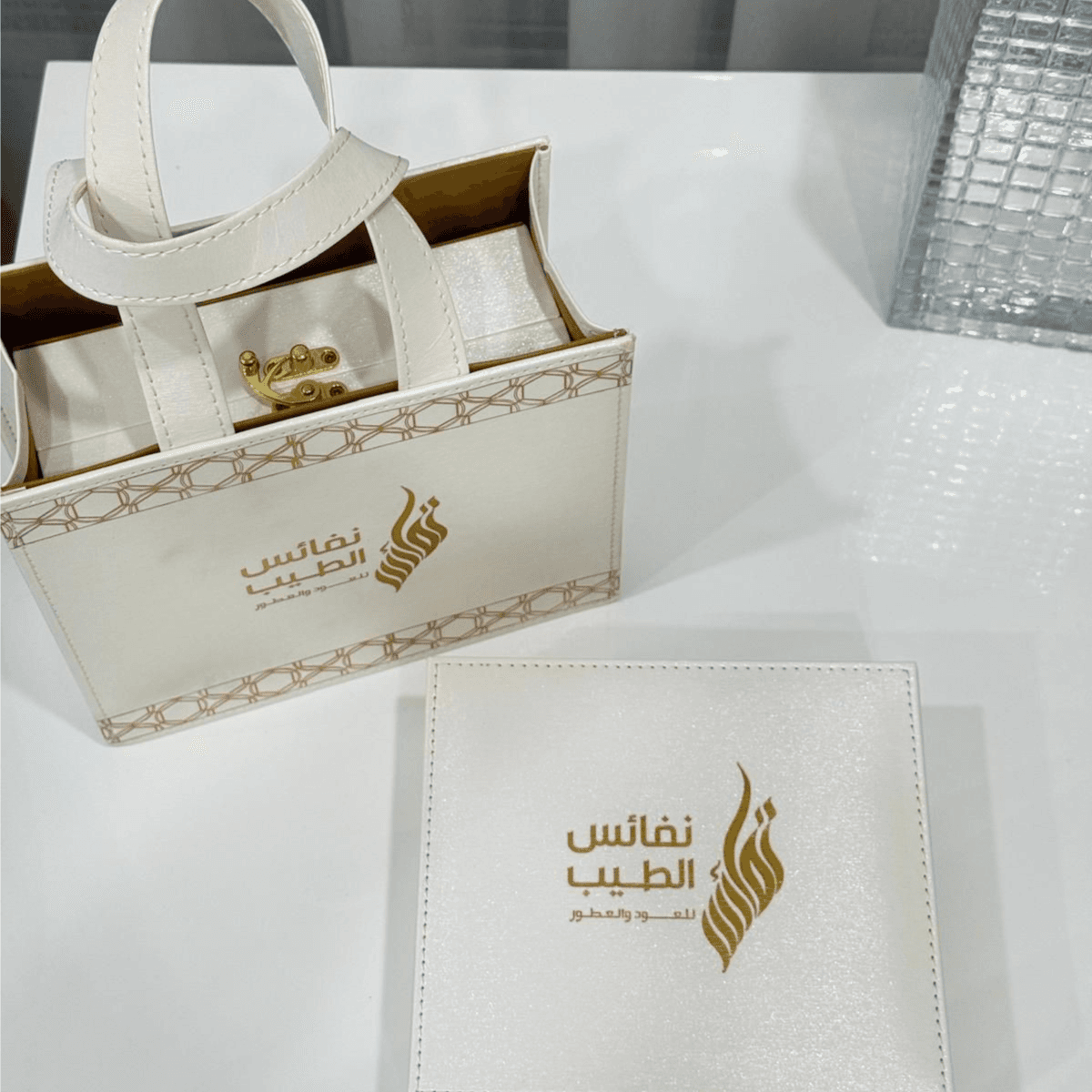 بوكس جلد عطر ومسك