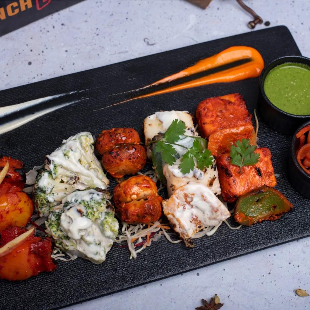 Tandoori Veg Box (Platter) Half