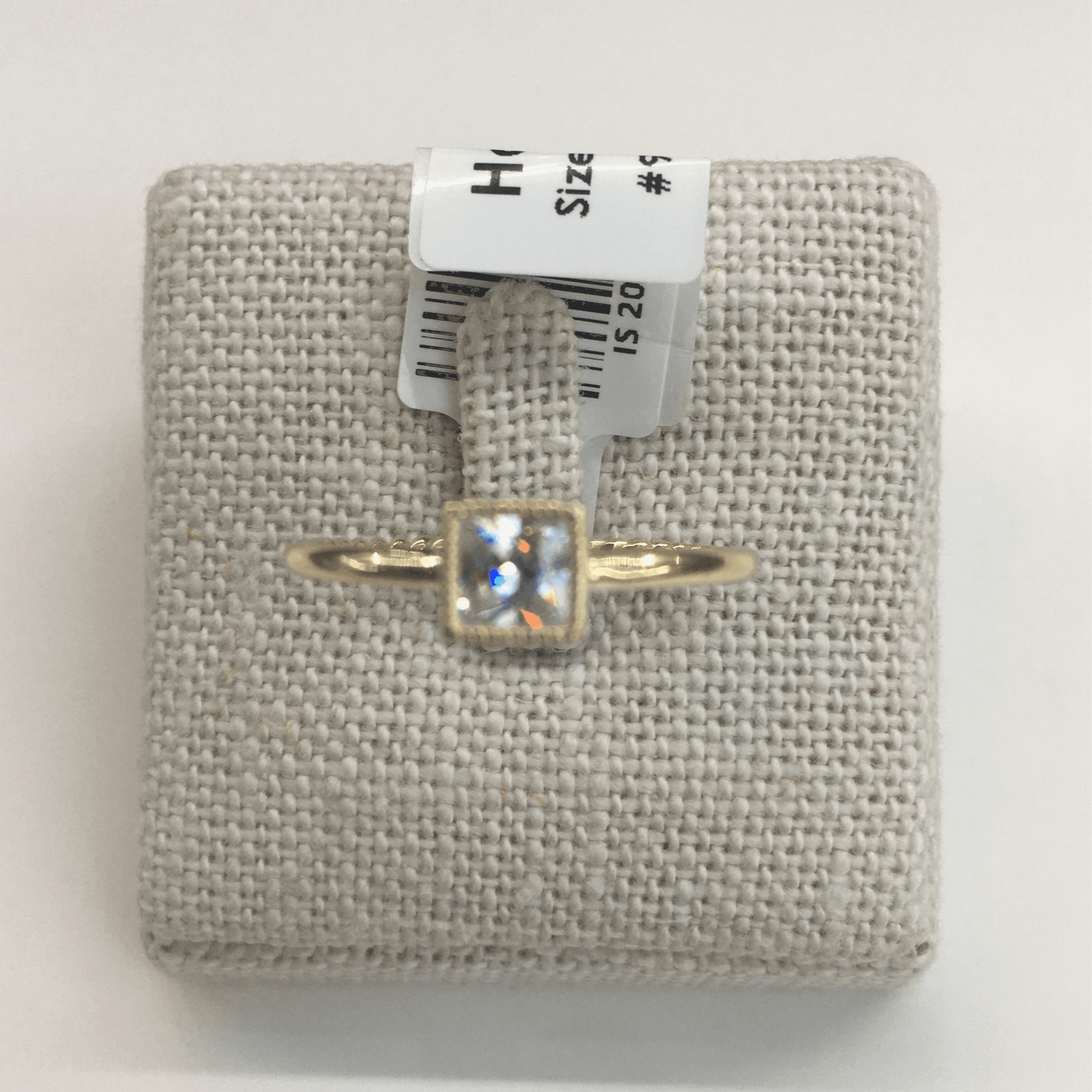 Rings - IS 202 R8 GW (Size 8)  