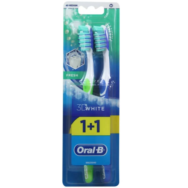 Oral-B 3D White Toothbrush Medium 1+1