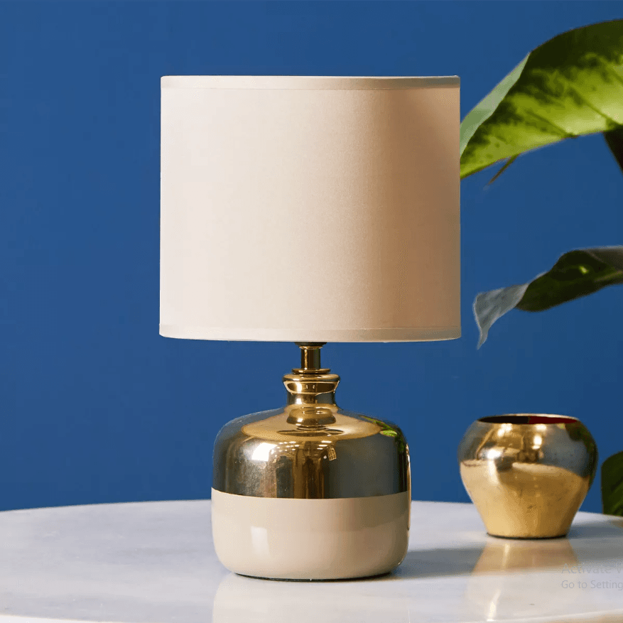 Zanestra Table Lamp