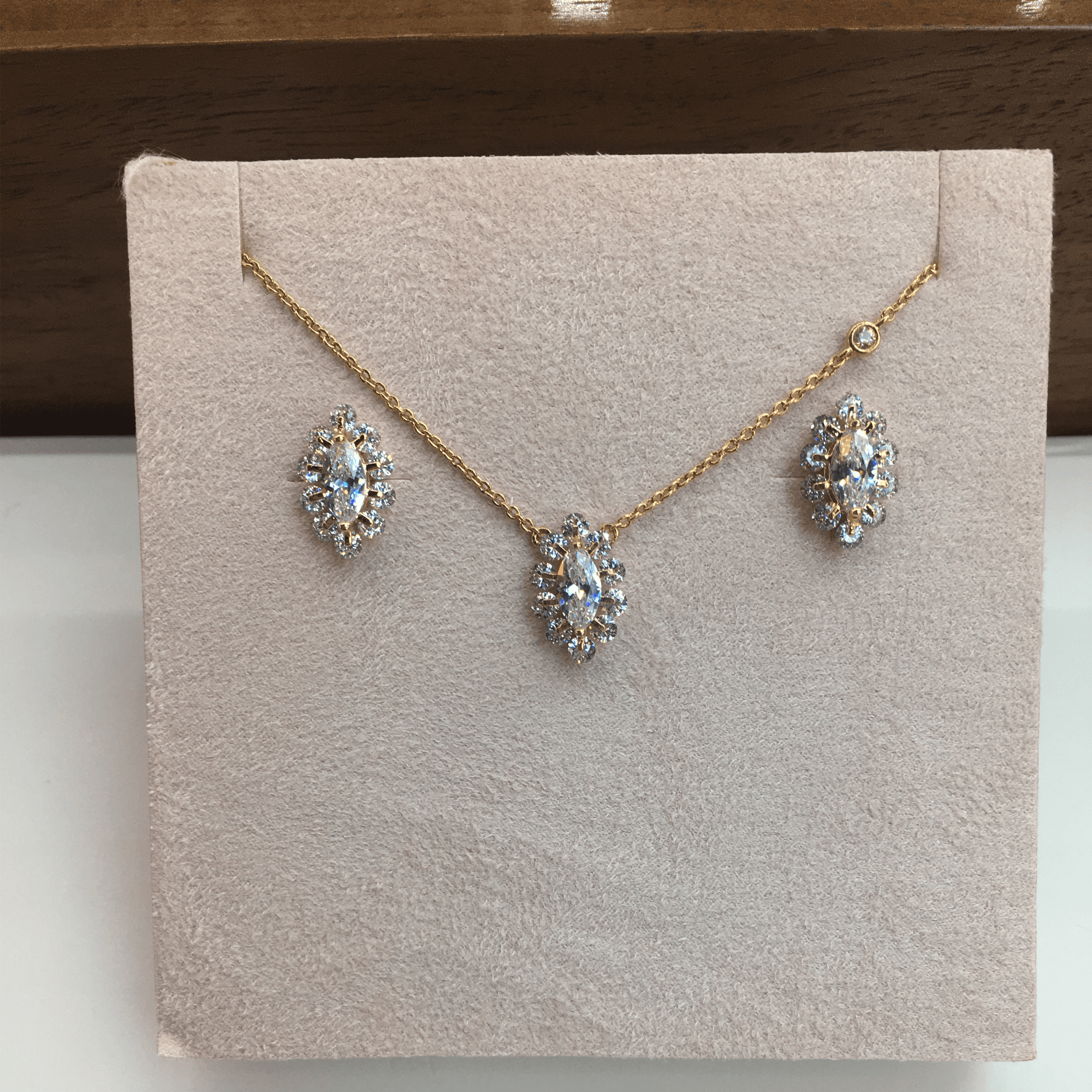 Necklace Sets - ML 239 NE GW  