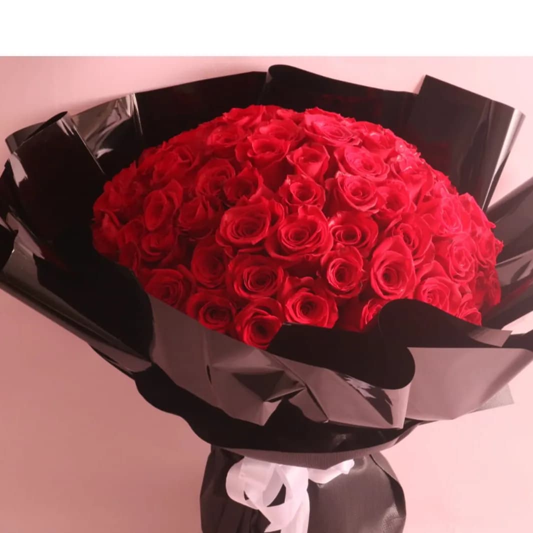 Love Red Roses Valentine's Day