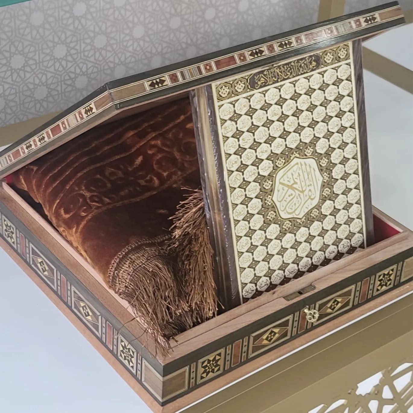 Mosaic Box With Carpet And Quran