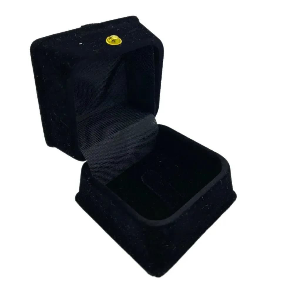 Black Ring Box