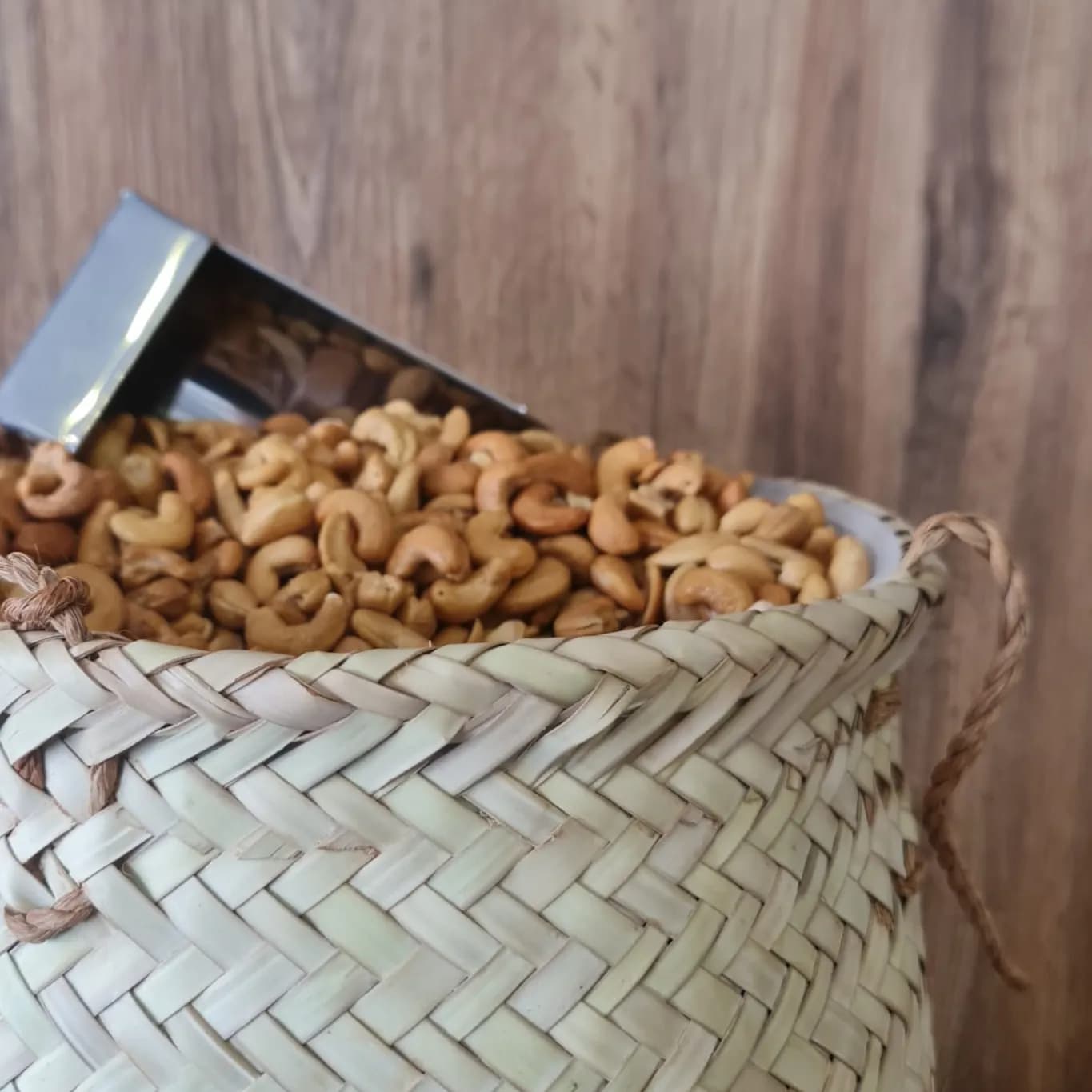 Roasted Cashews Without Salt