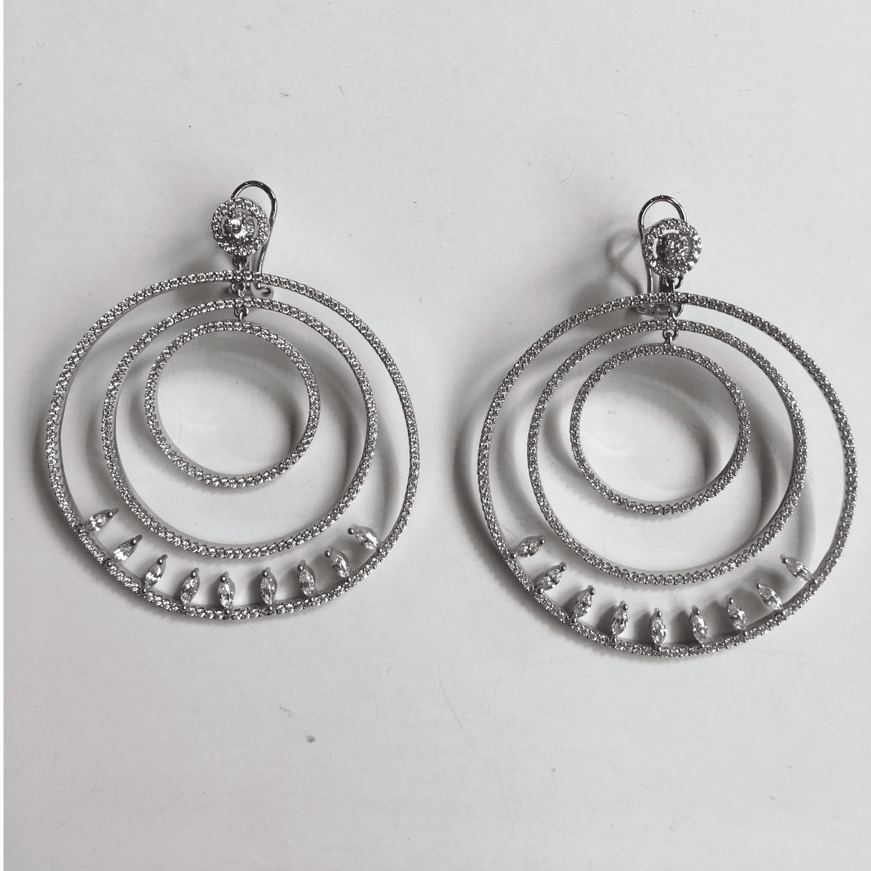 Earrings - DM000668 E  